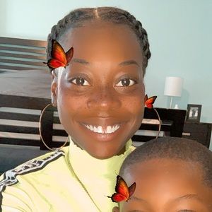 Meet your Posher, Yolanda